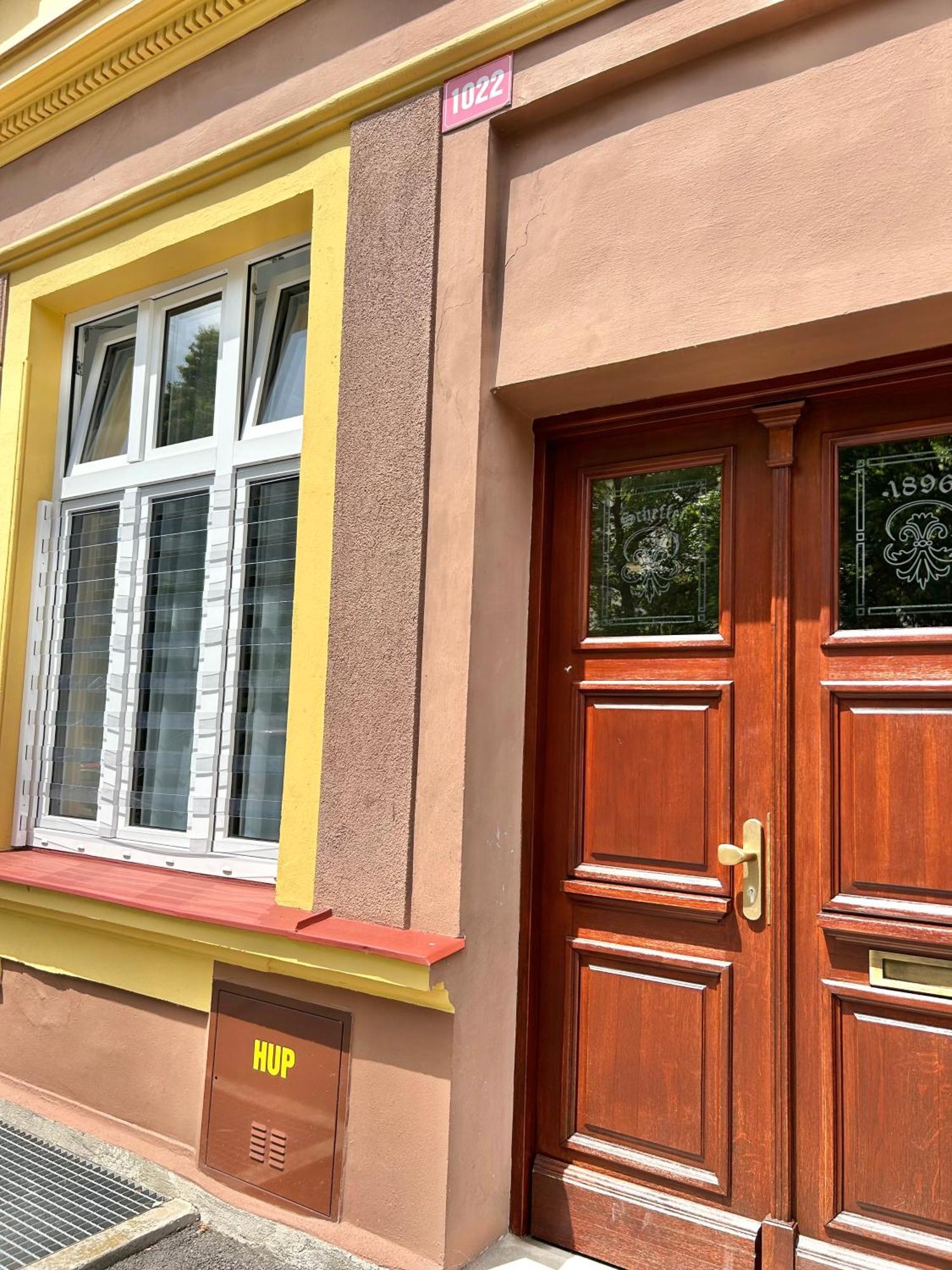 Apartment Dita Karlovy Vary Luaran gambar